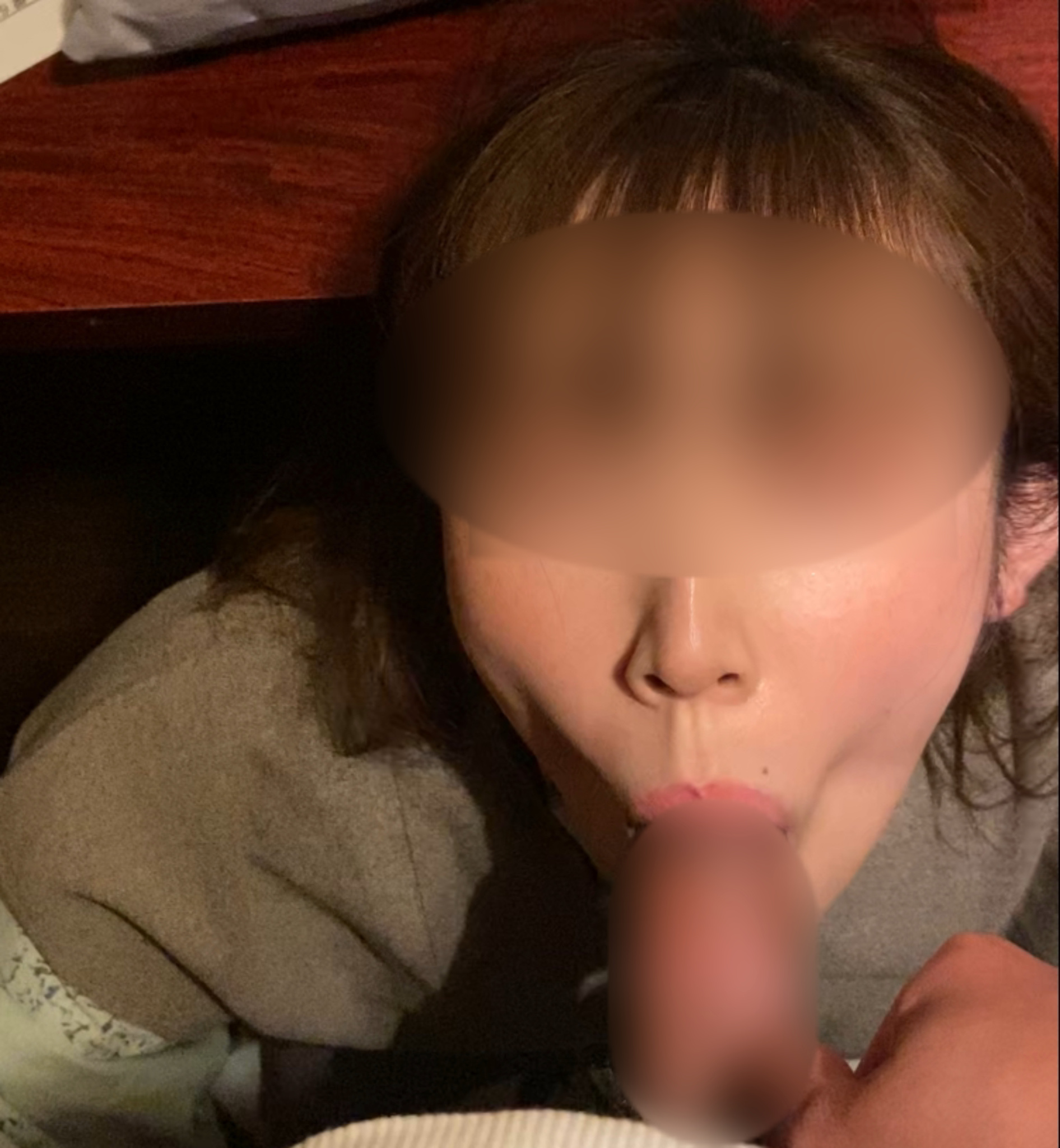 パイパン幼児体系若妻フェラチオの画像その2