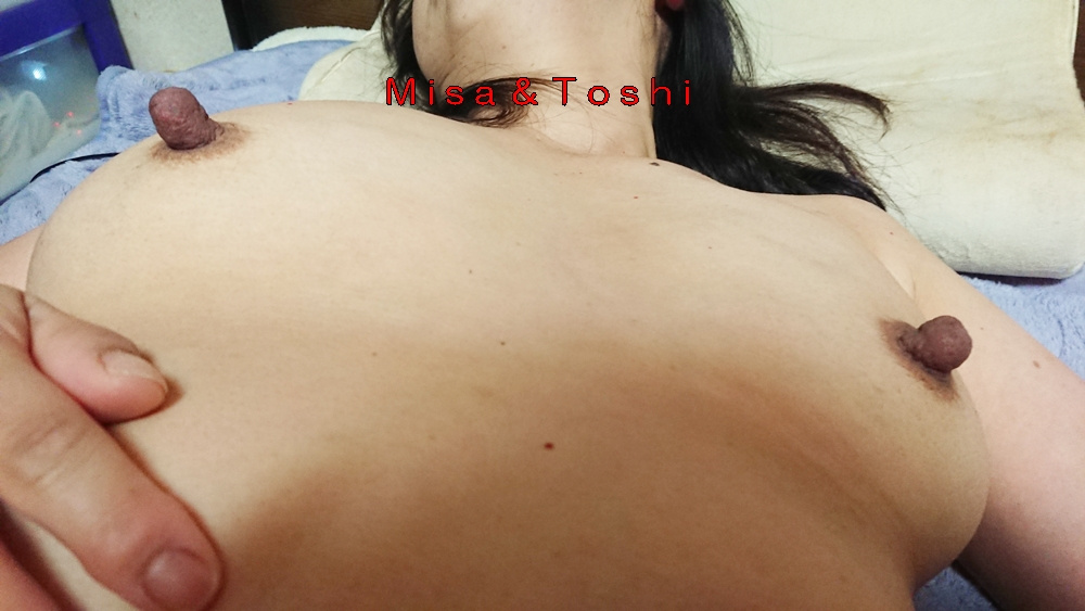 熟妻Misaの勃起乳首の画像その3