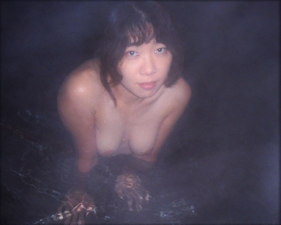 貞淑妻夜の混浴露天風呂2の画像その3