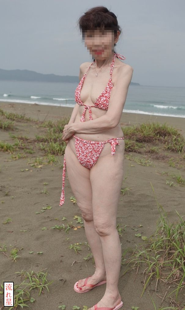 熟女の水着姿（64）の画像その3