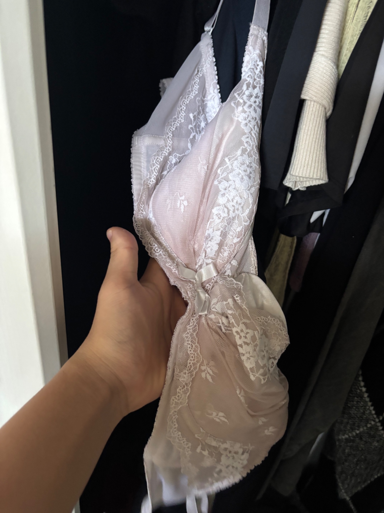 セフレの汚パンティの画像その4