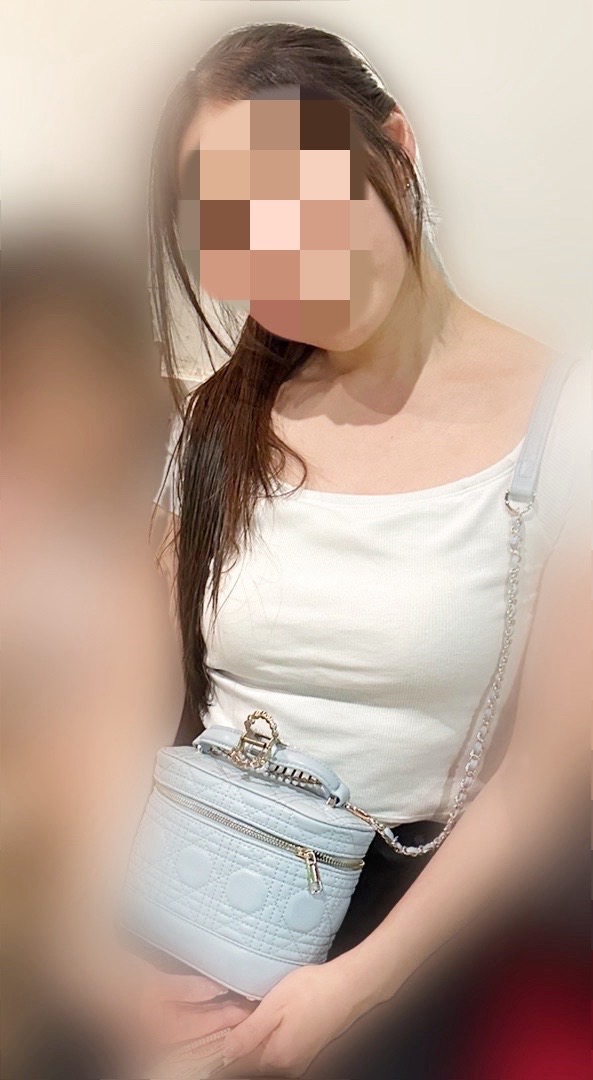 美人妻の全裸をみてください。の画像その1