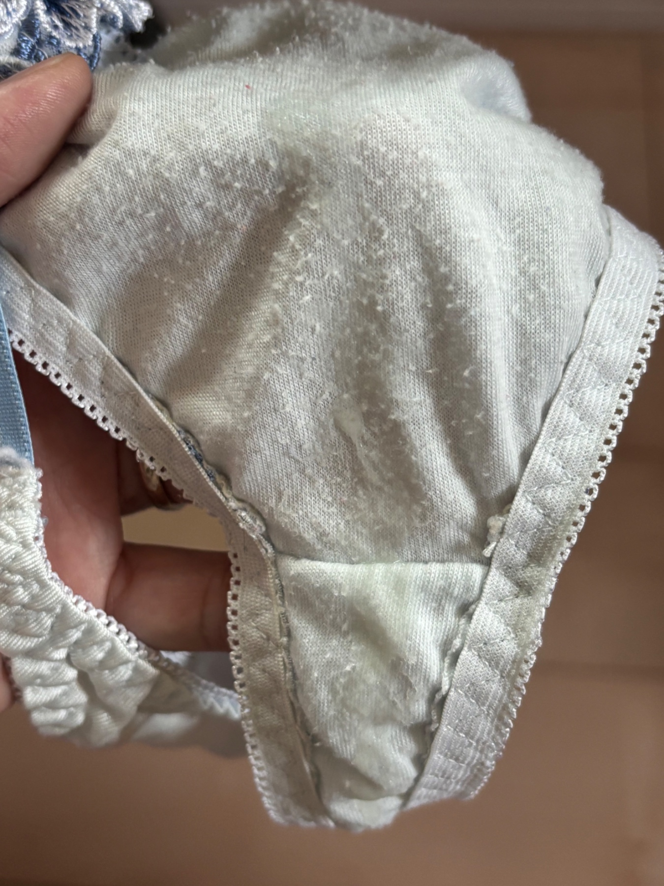 4児妻のTバックの画像その3