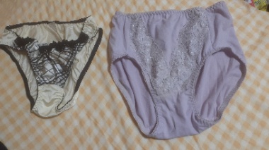 嫁と義母のパンティ比較