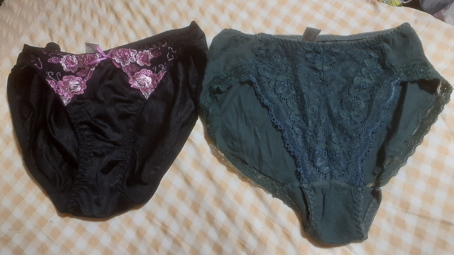 嫁と義母のパンティ比較の画像その2