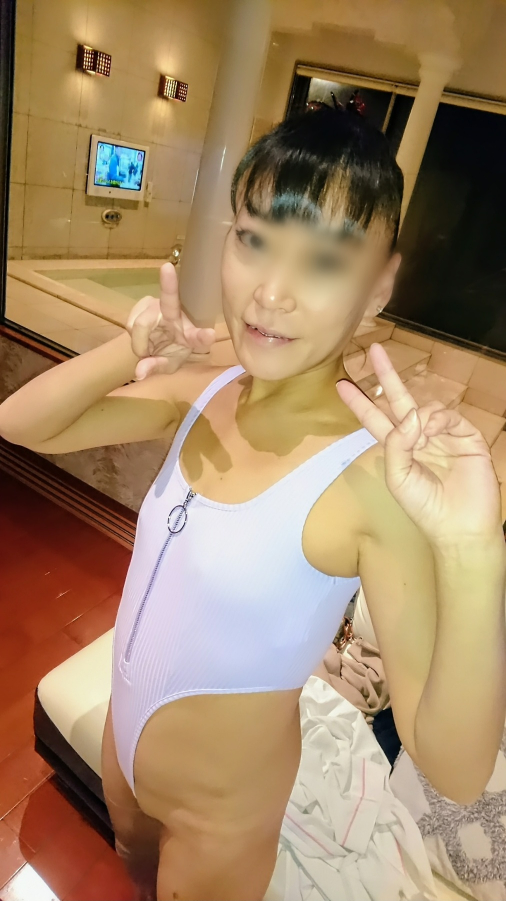 ハイレグパイパン妻の画像その4