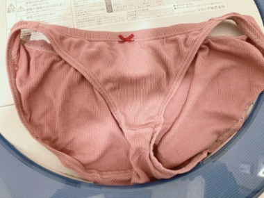 パンツ着用画像と脱ぎたて画像