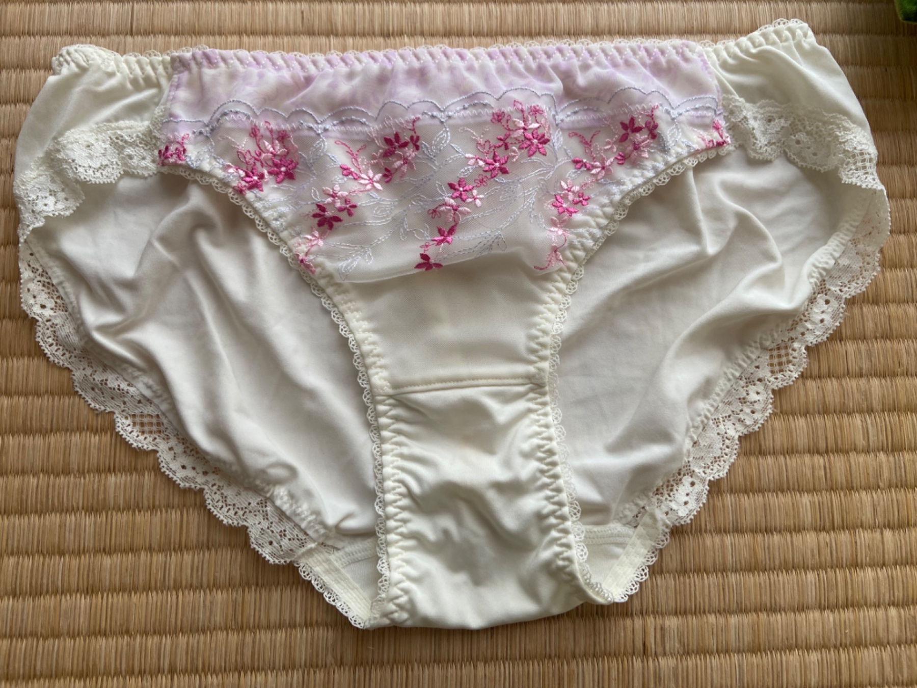 こんな下着もありましたの画像その1