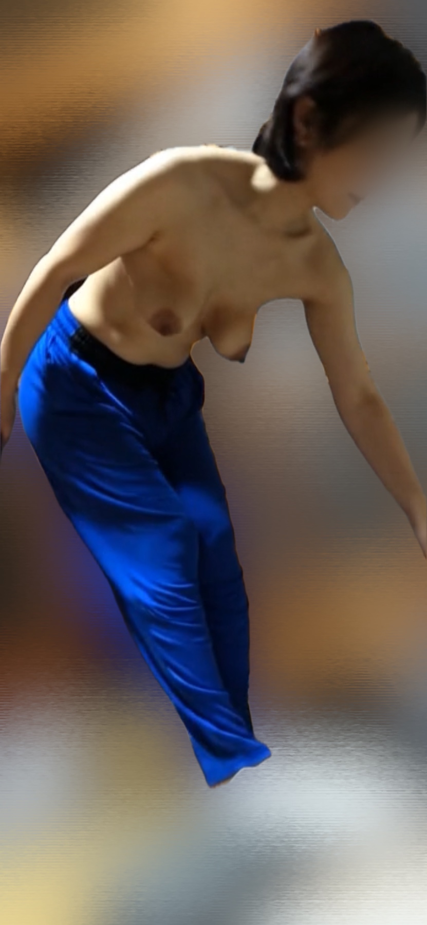 たれた乳を盗撮の画像その4