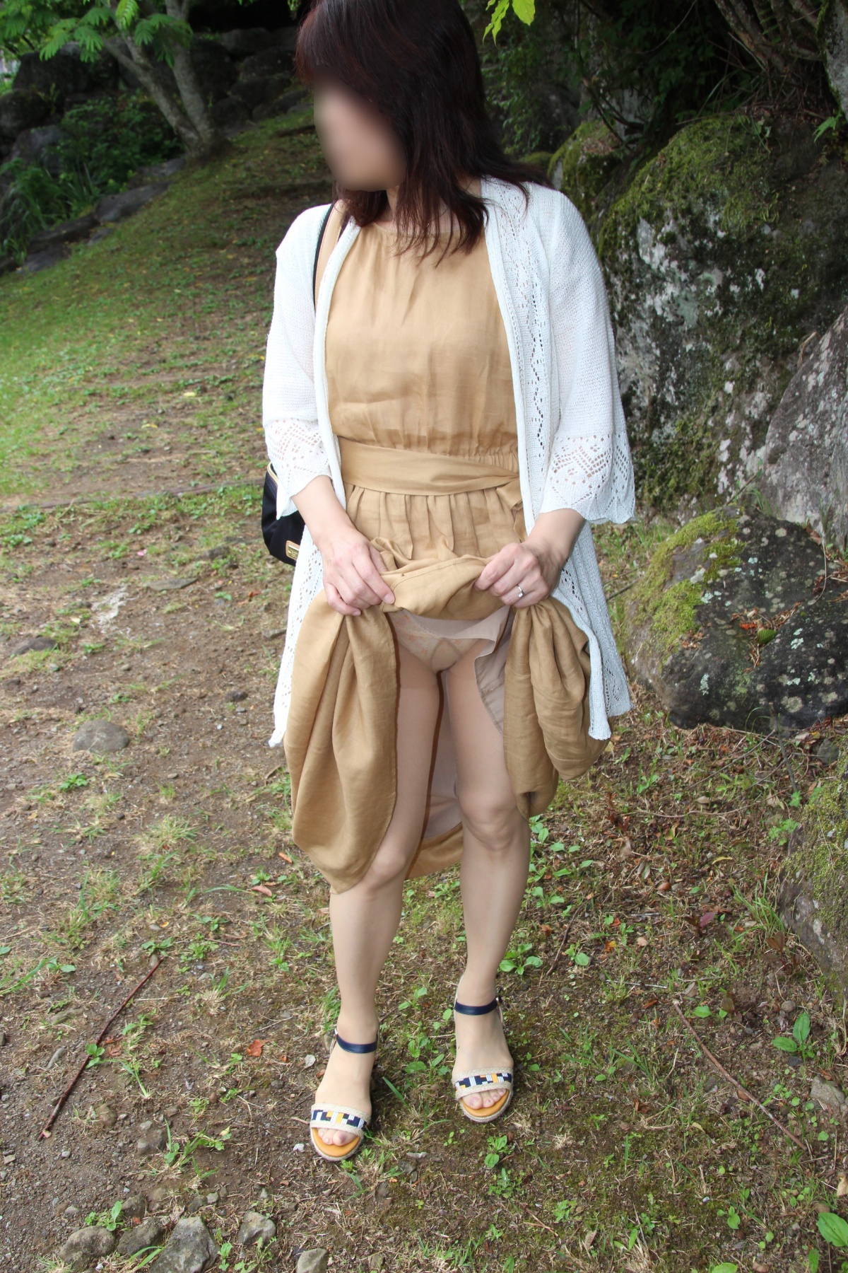 チラ見せの画像その1