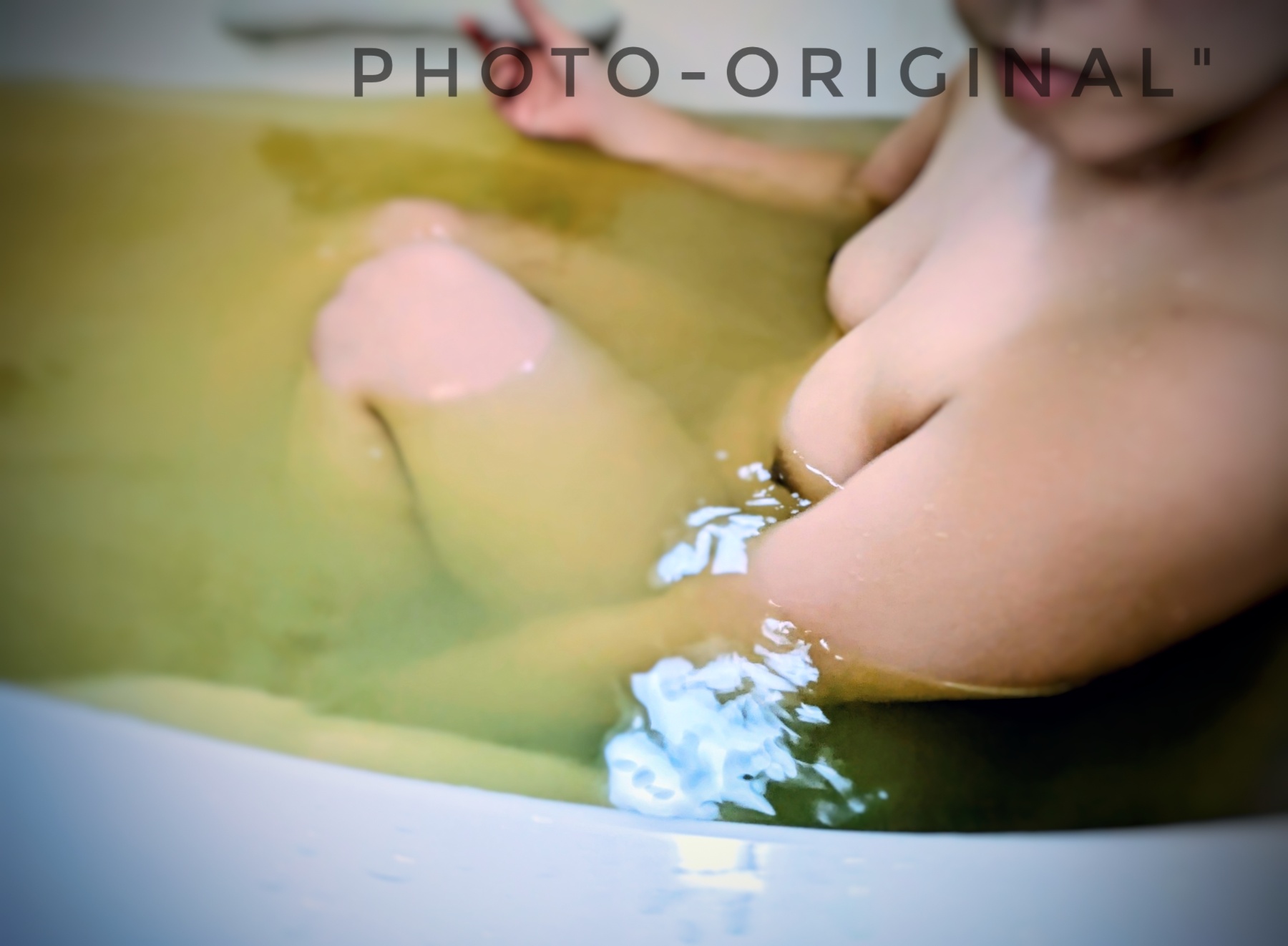 昼間から湯に浸かる妻。の画像その2