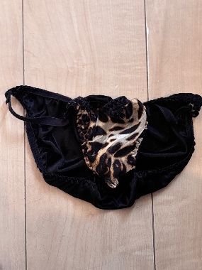 4児妻の中出しパンツ