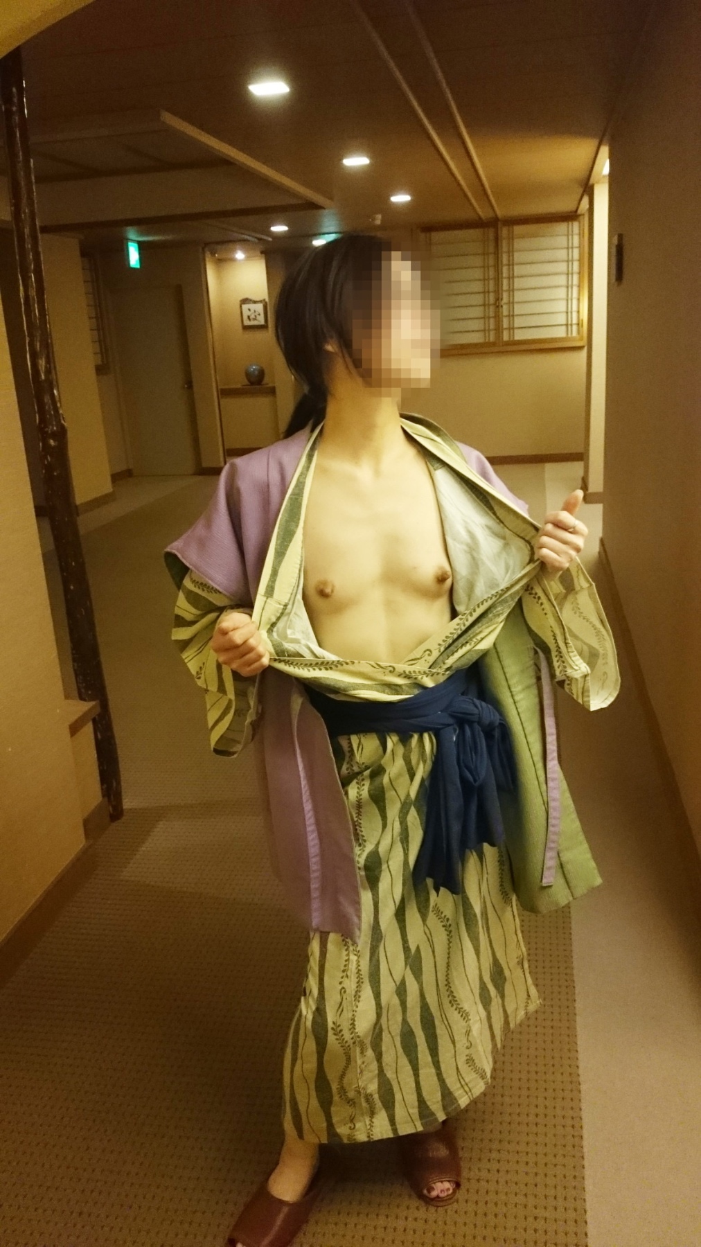 貧乳な妻の画像その3