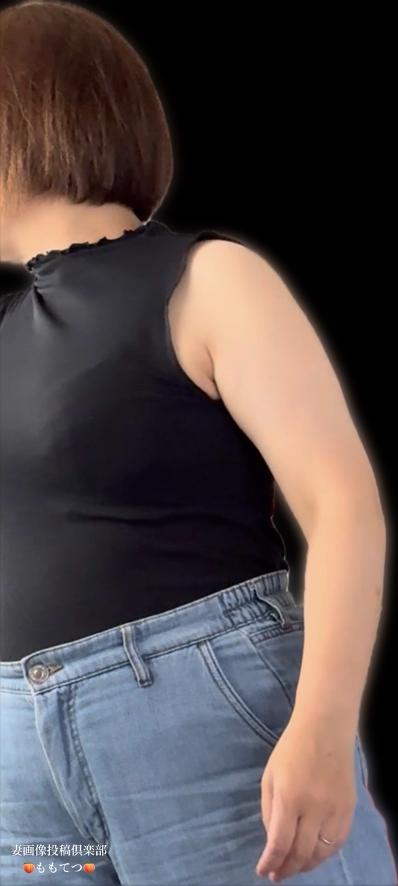 真面目妻の日常と夜の巨尻の画像その1