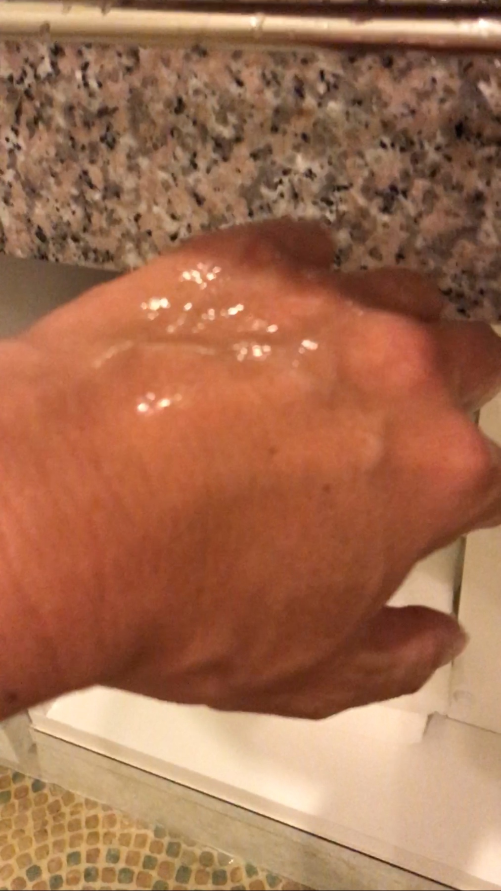 巨乳嫁の潮吹きの画像その5