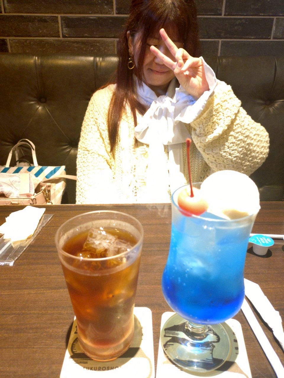 知人と初めての3Pの画像その5