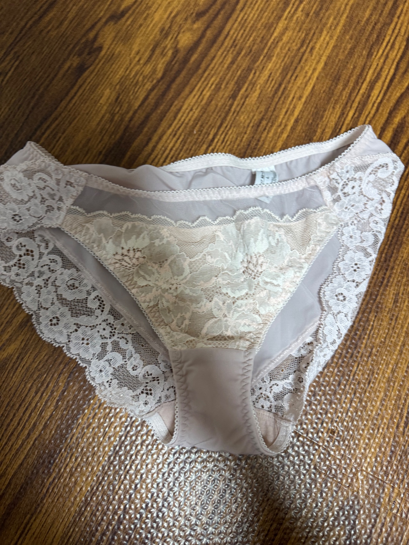 養護教諭の妻の画像その1