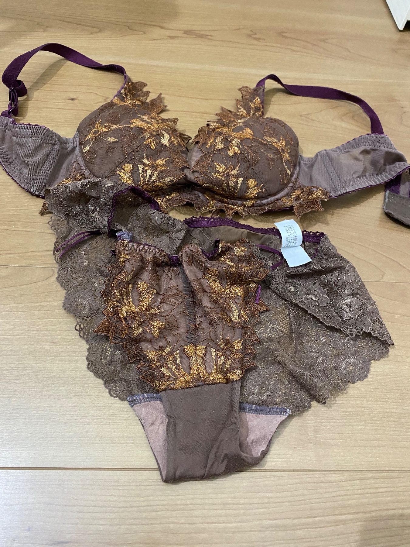 看護師妻の下着の画像その1