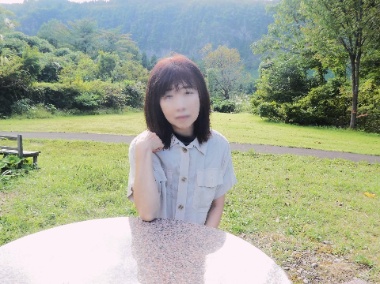 脱げば黒シースルー