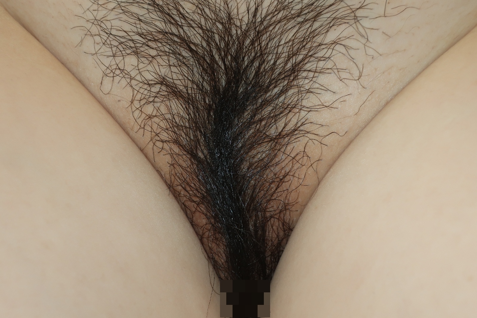 着替え中の陰毛チラなどの画像その4