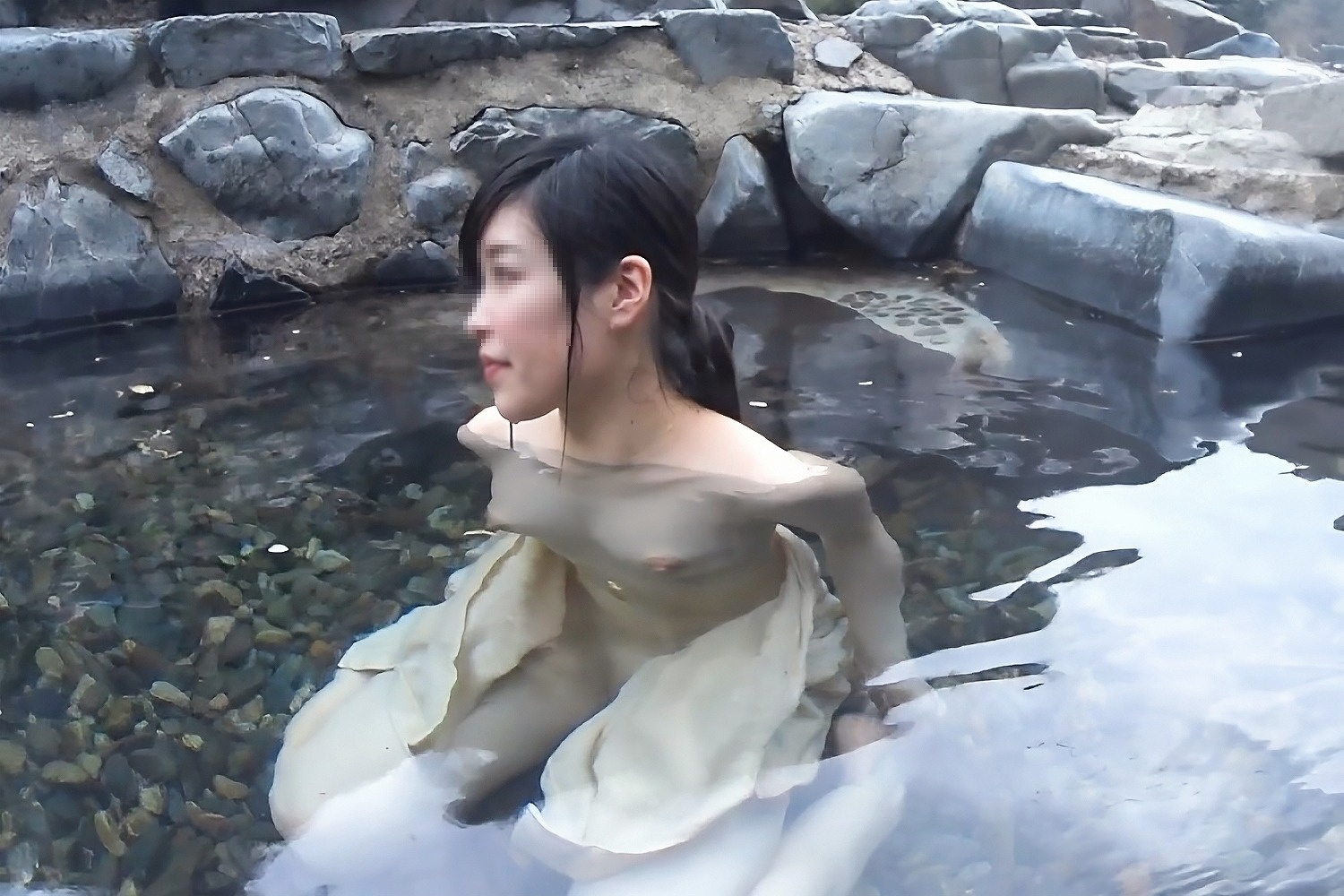 お湯の中の画像その2