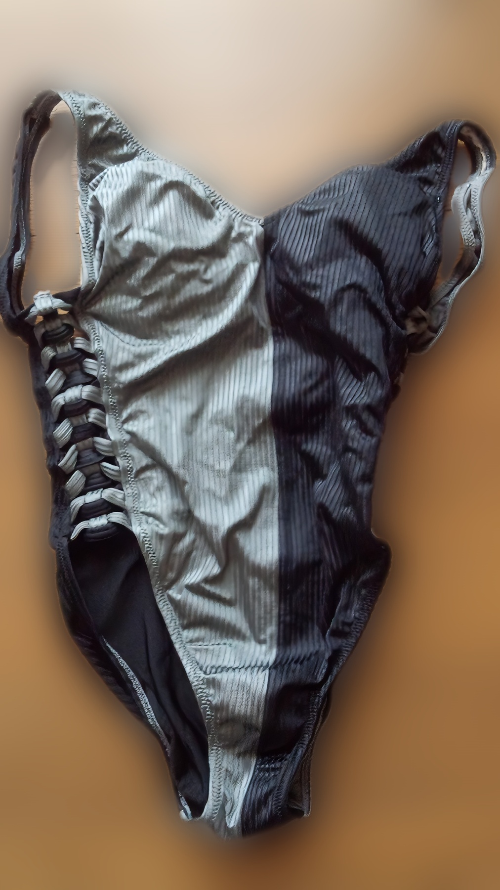 人妻53歳 水着＆陰毛の画像その4