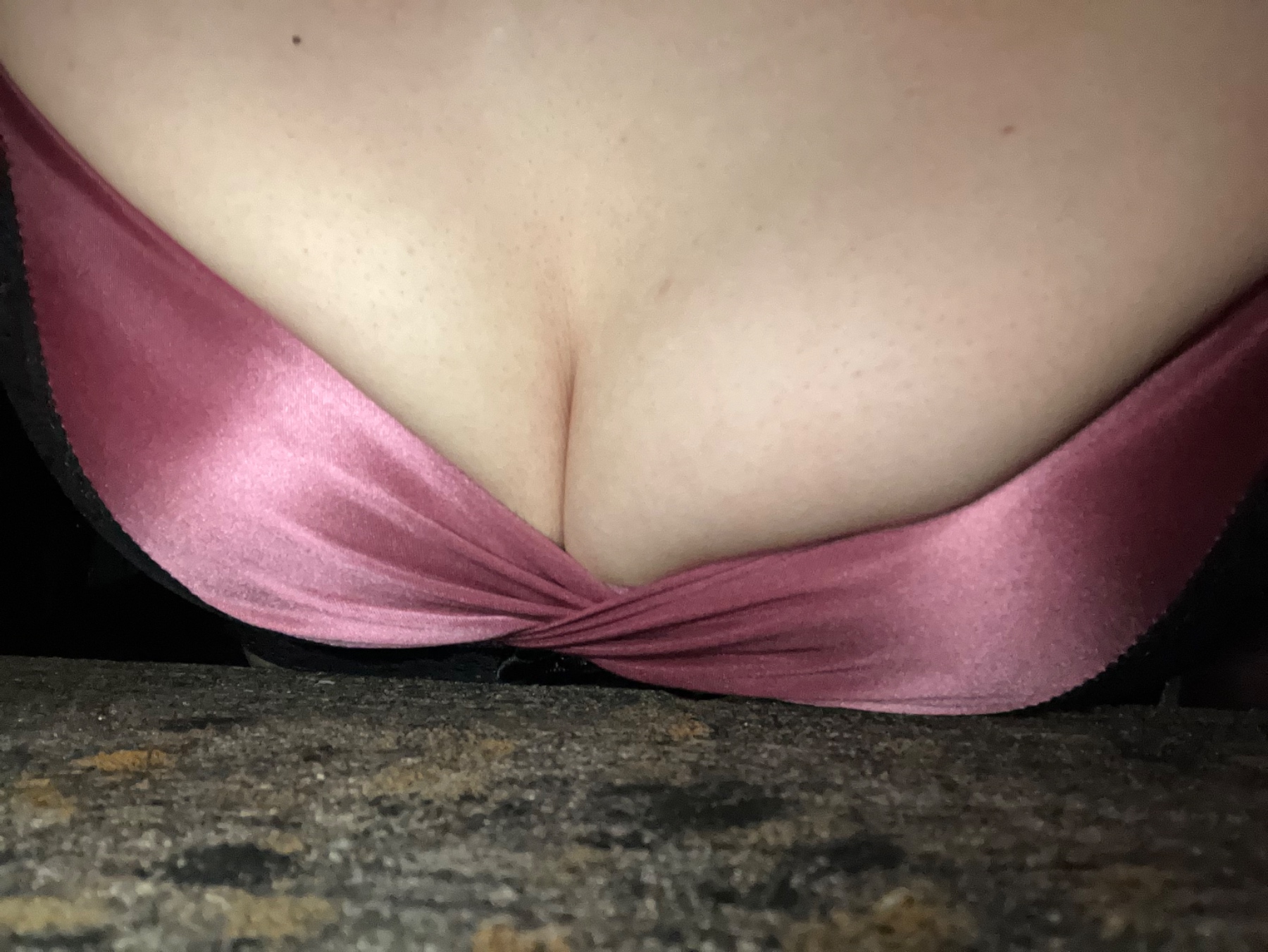 お外でブラジャーの画像その5