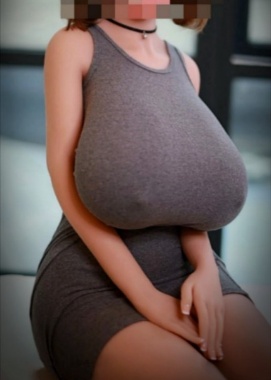 だらしなく垂れ下がったウシ乳