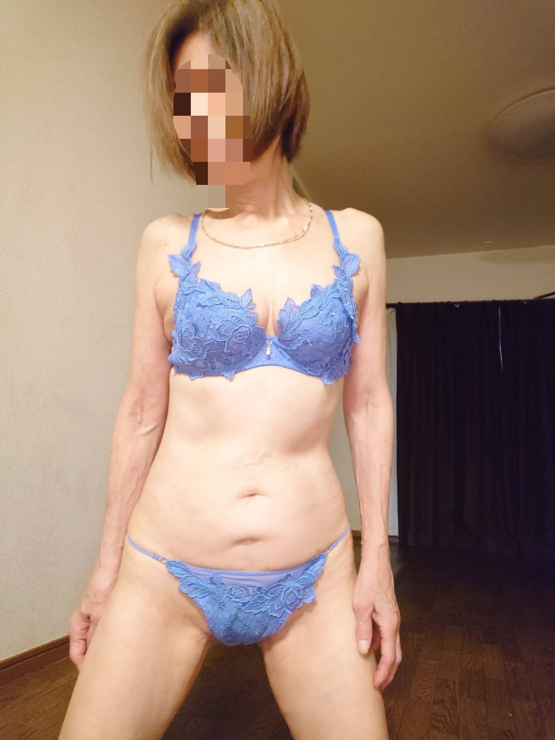 65歳熟女ソフトに下着での画像その1