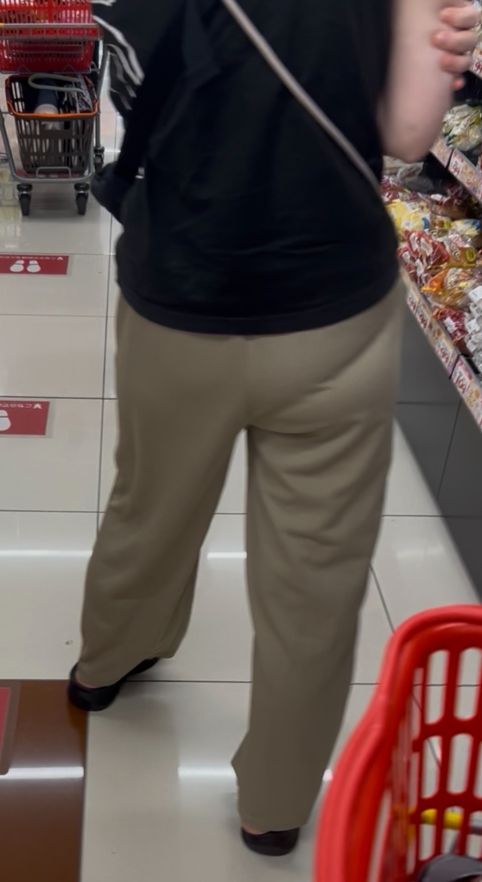 無防備なお尻の画像その1