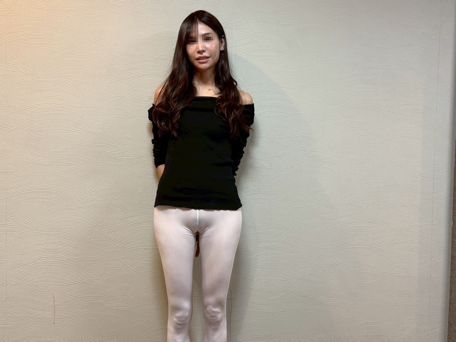 超薄レギンスのスジマンと縄縛りの画像その1