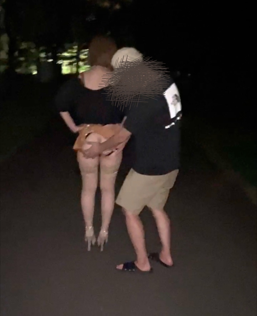 露出大好き妻の画像その2