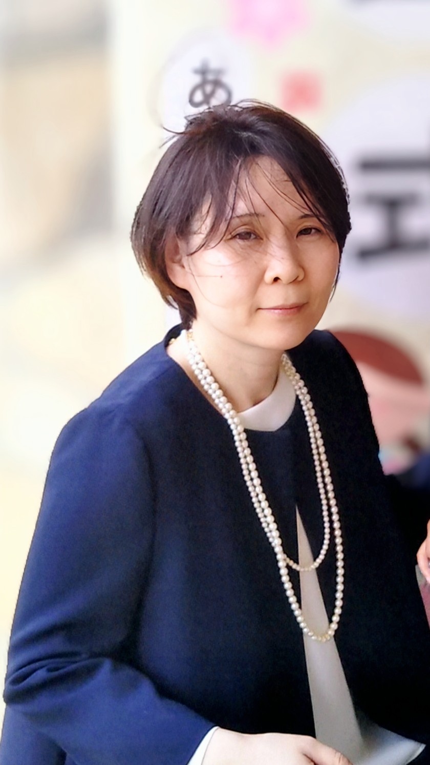 顔出し４児妻の卑猥な陰毛の画像その1