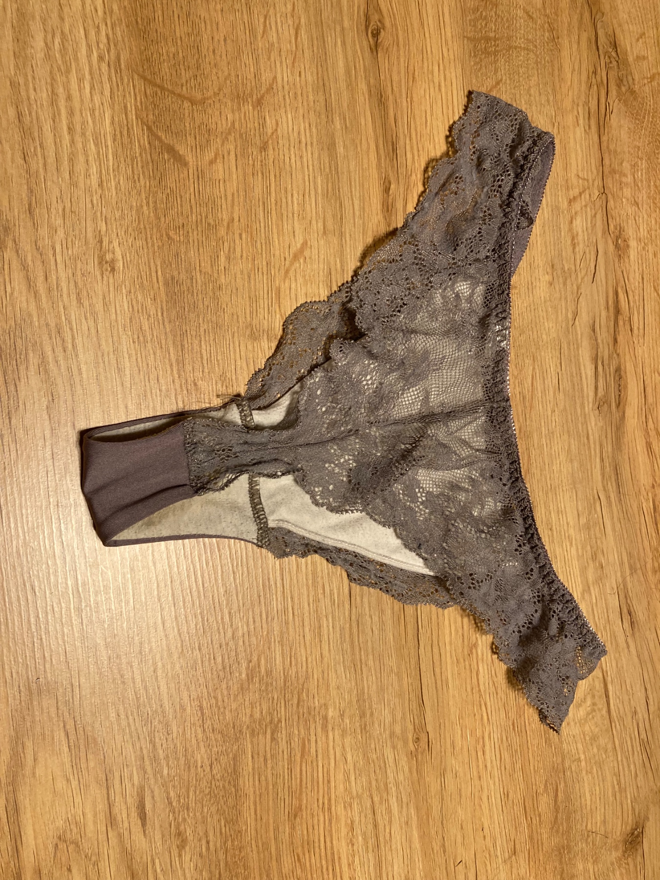 不倫妻のTバックの画像その3