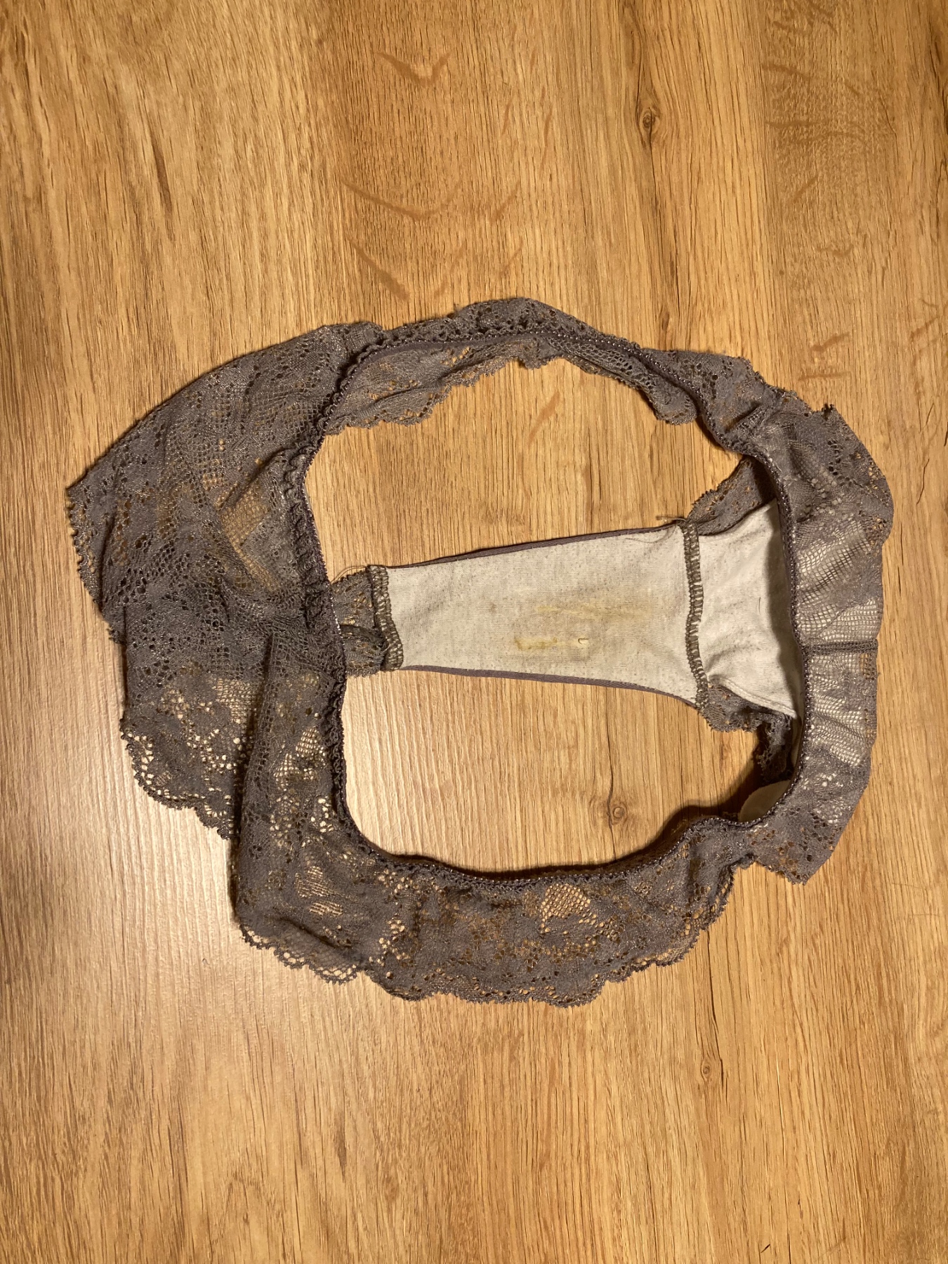 不倫妻のTバックの画像その1