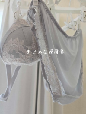 妻が愛用する熟女下着