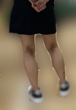 Mな妻のスカートの中は…