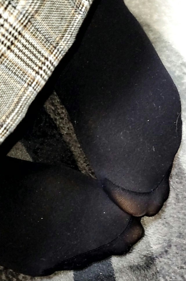 妻の黒タイツ姿をの画像その3