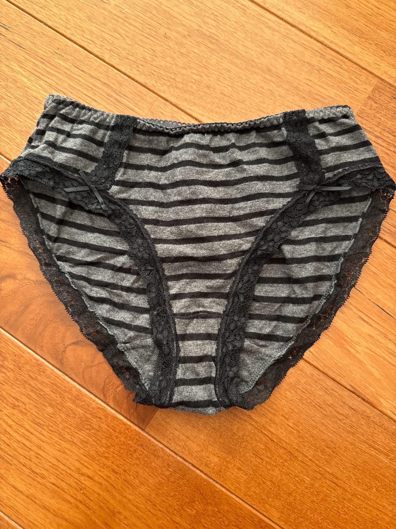 ストライプパンティーの画像その1