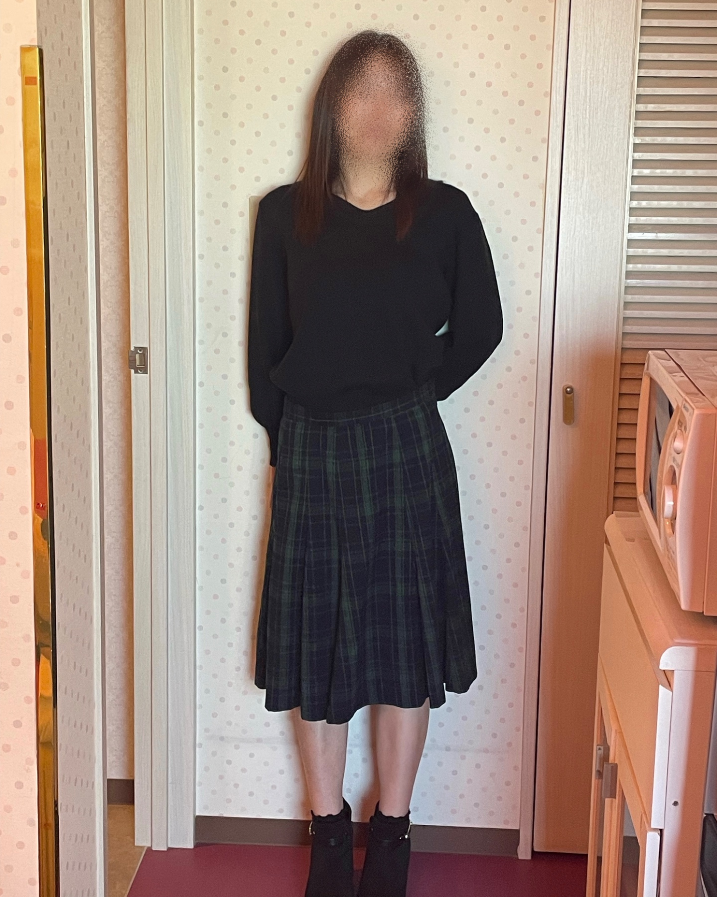 しゃがみ、座りパンチラの画像その1