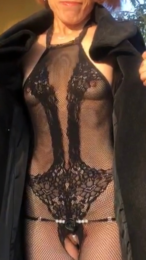 コートの下には…③の画像その4