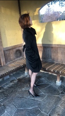 コートの下には…③