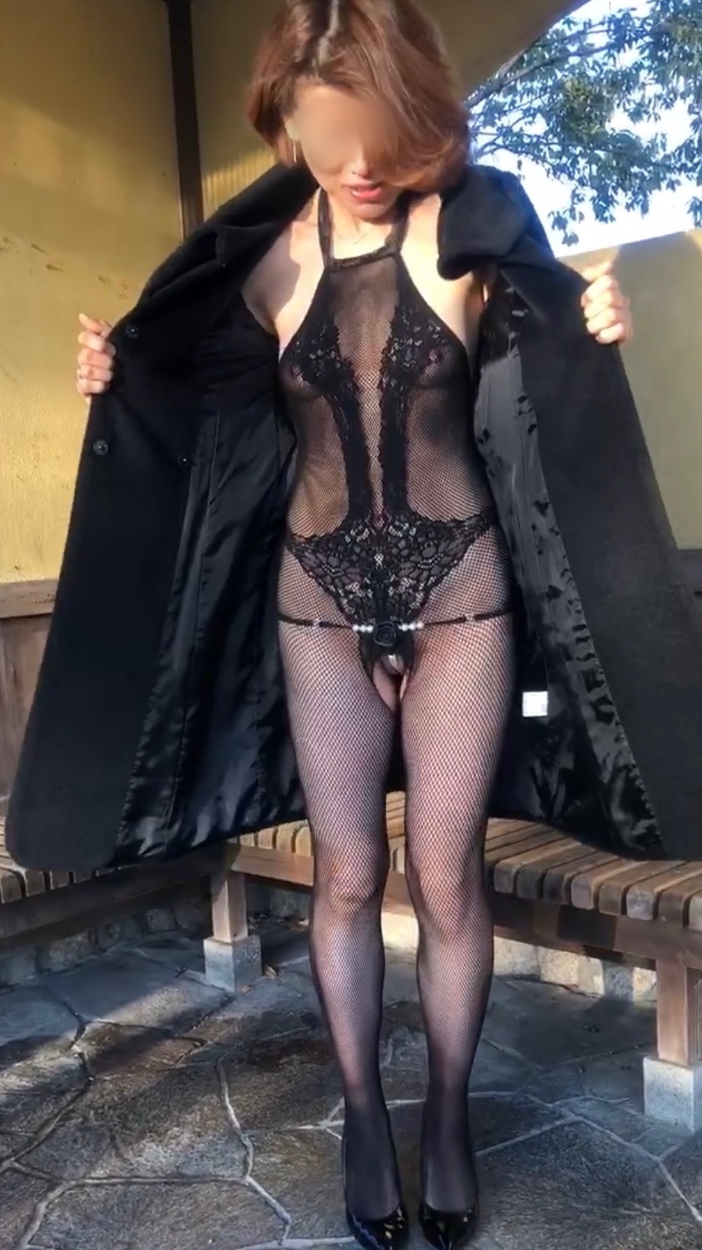 コートの下には…③の画像その3