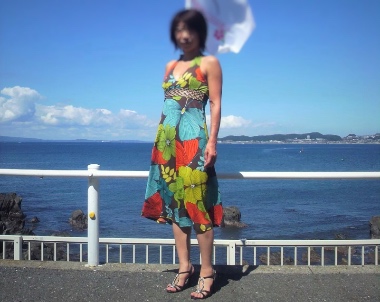 会社のパート年上人妻さん