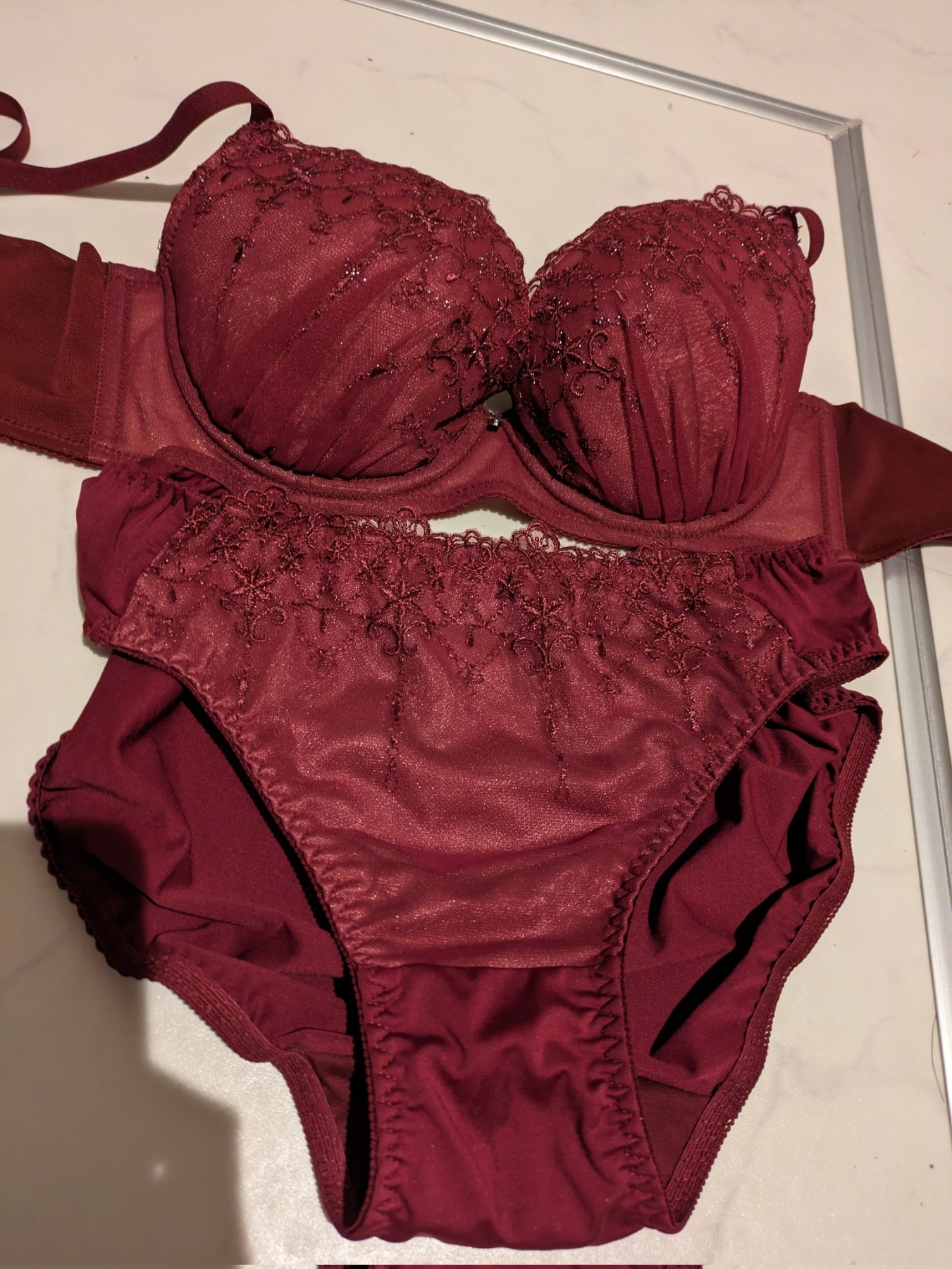 嫁の下着の画像その1