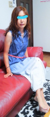 ノースリーブの妻