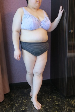 四十路の激ポチャ熟女の身体