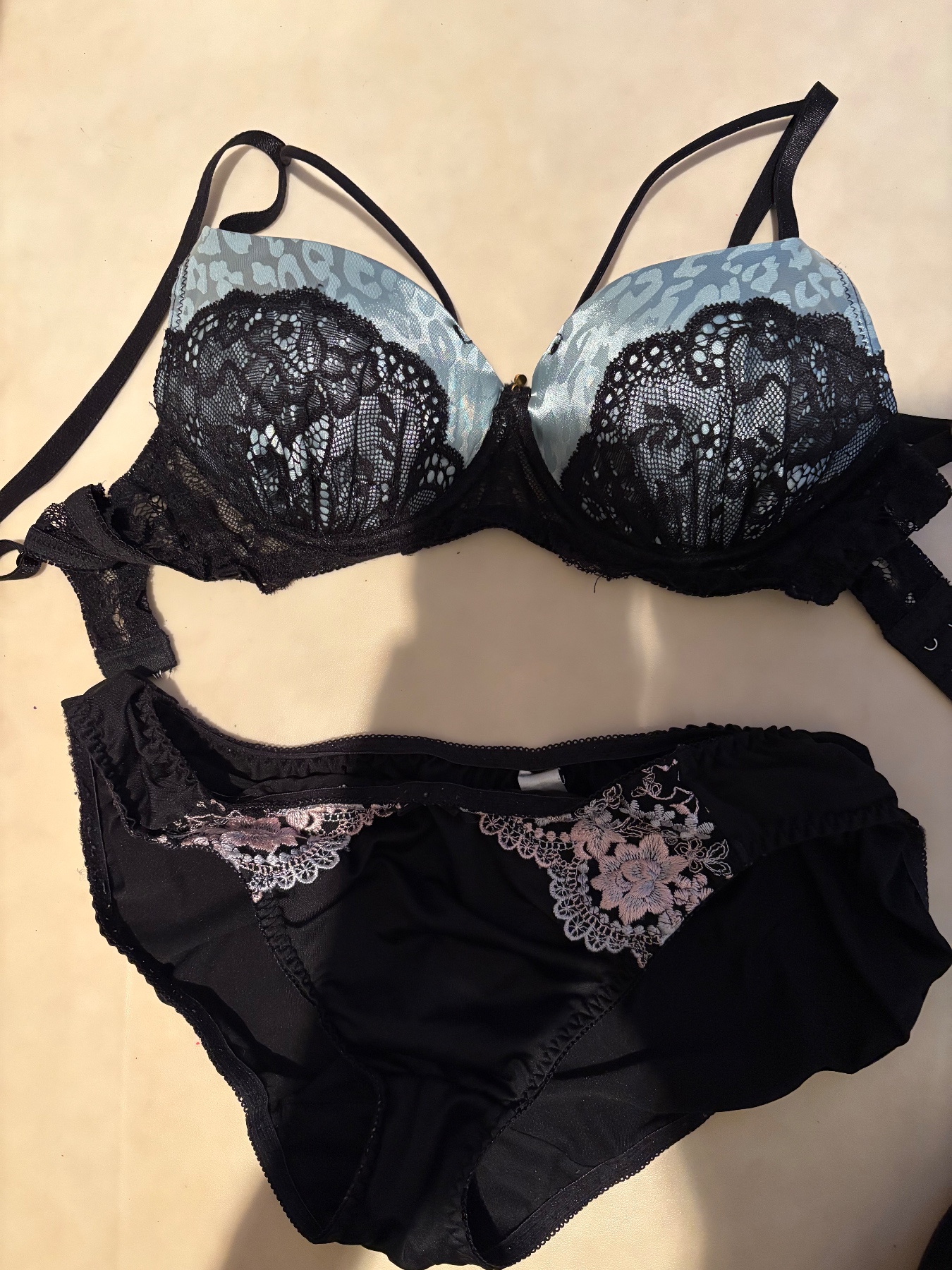 嫁の下着の画像その1