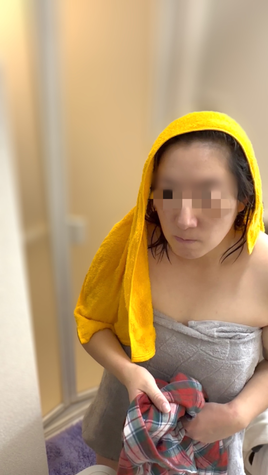 貼る妻の画像その1