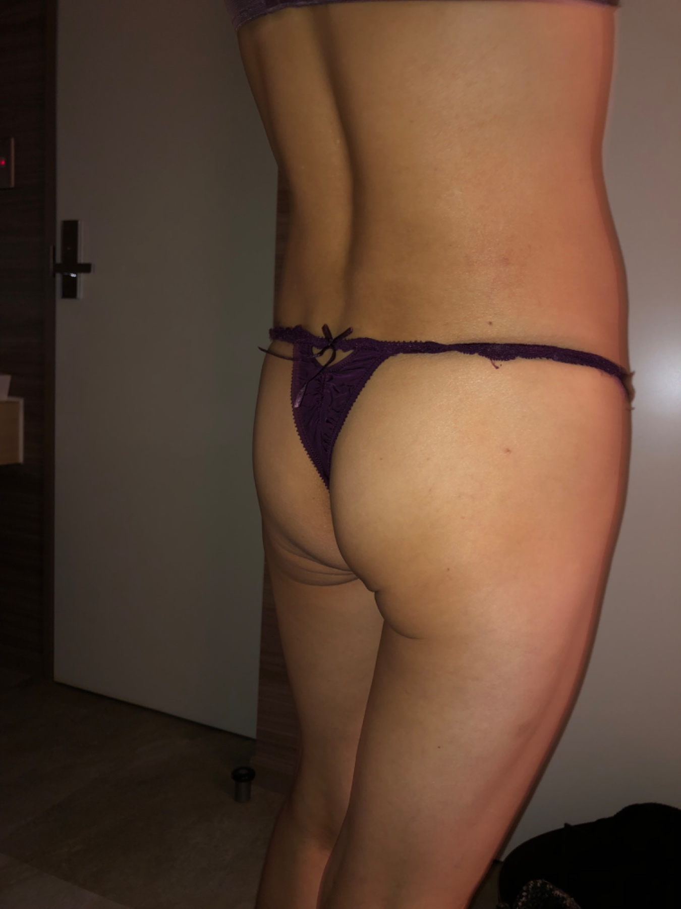 妻の着衣姿と下着姿の画像その4